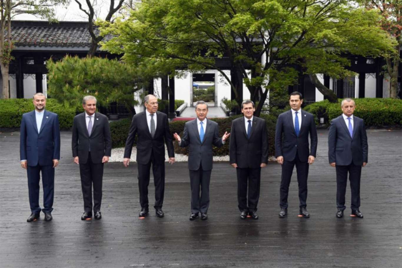 Afganistan'ın komşusu ülkeler: ABD el koyduğu ülke varlıklarını iade etmeli Afganistan'ın komşusu ülkeler: ABD el koyduğu ülke varlıklarını iade etmeli